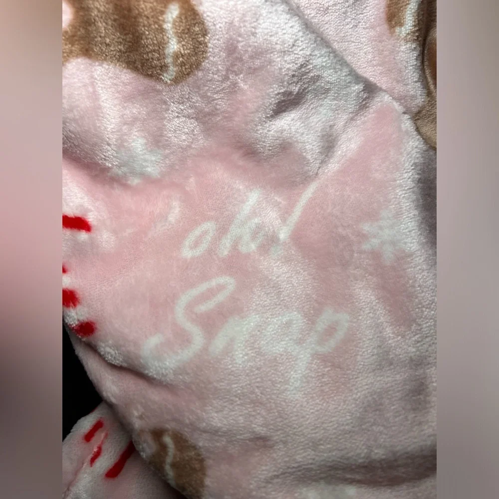 Envogue “Oh Snap Gingerbread” Plush Throw Blanket – Pink – 60x70
